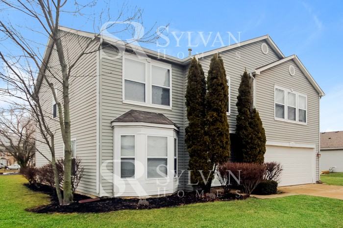 764 Runnymede Dr - Photo 3 of 17