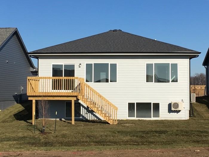 1006 Ne 21st St - Photo 2 of 38