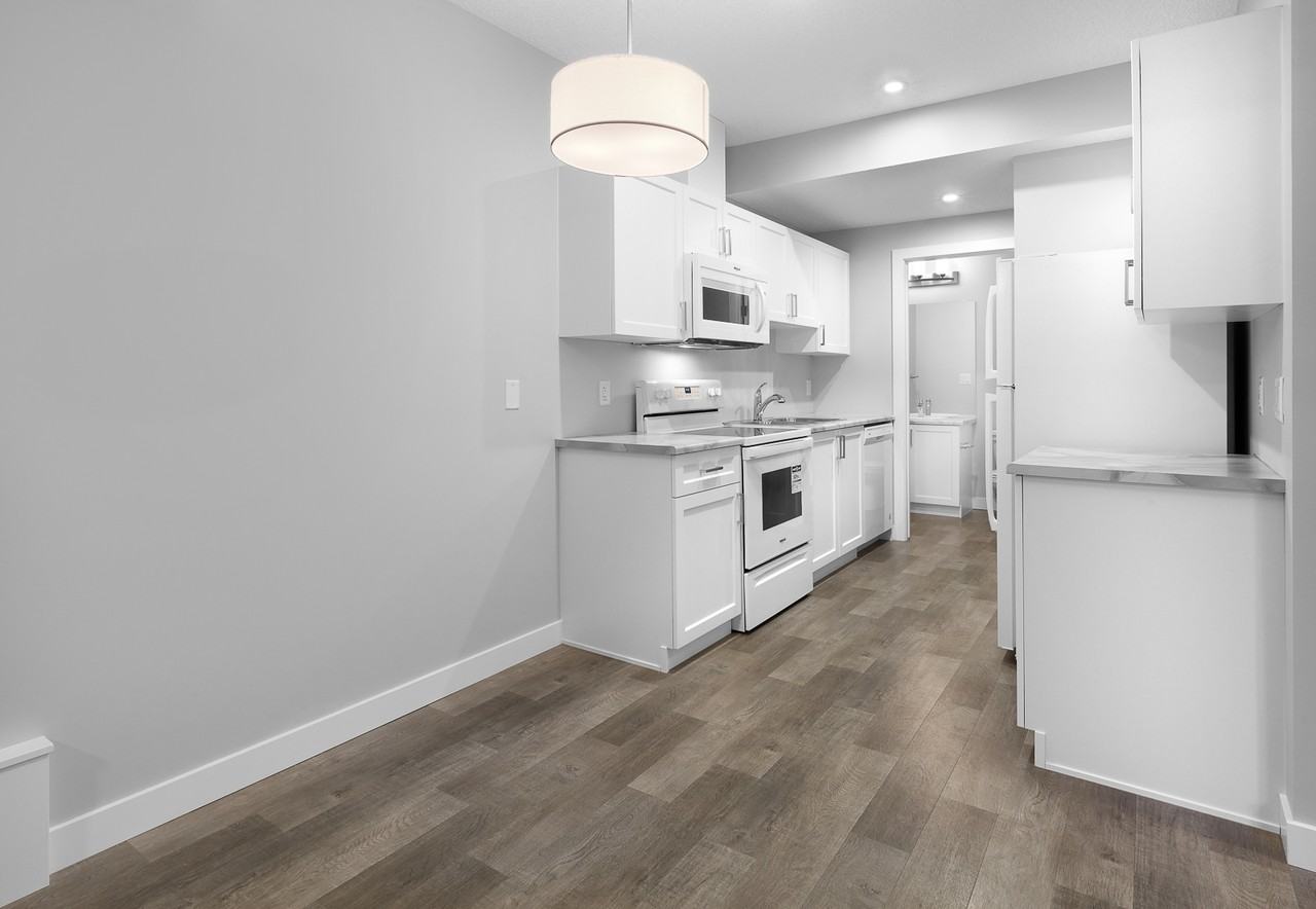 1358 Erker Cres Nw Bsmt #BS - Photo 3 of 17