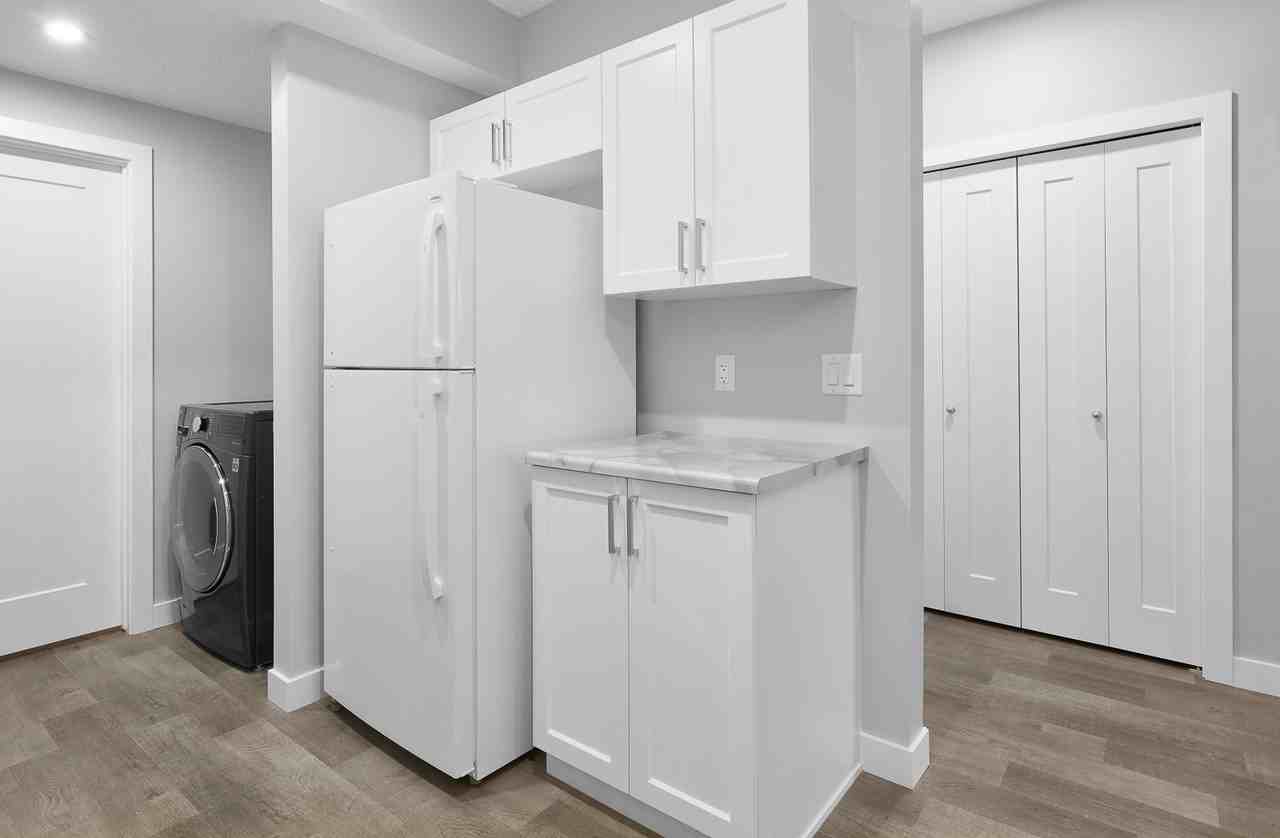 1358 Erker Cres Nw Bsmt #BS - Photo 5 of 17