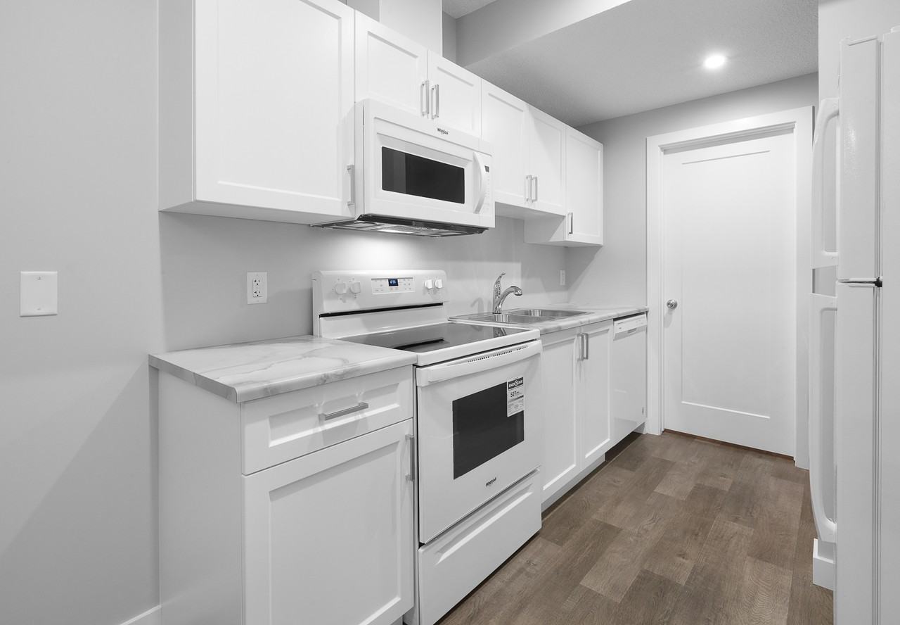 1374 Erker Cres Nw Bsmt #BS - Photo 2 of 17