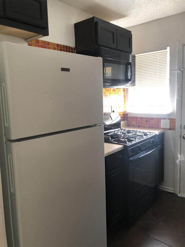 801 N Crawford St #801 - Photo 6 of 11