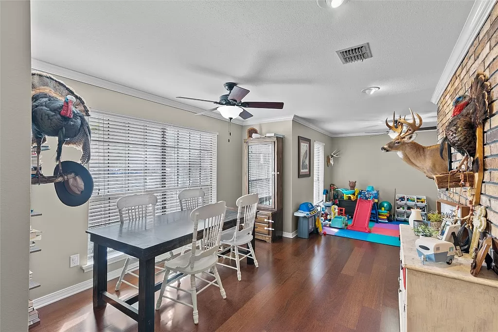 8201 Heatherbrook Cir #NA - Photo 3 of 19