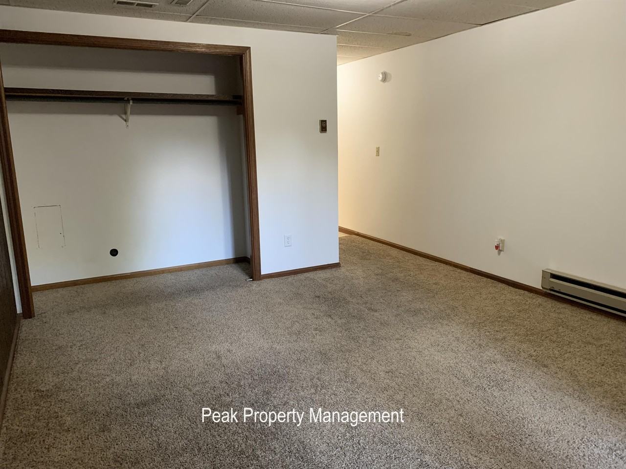 123 12th Ave Rd #B - Photo 3 of 7