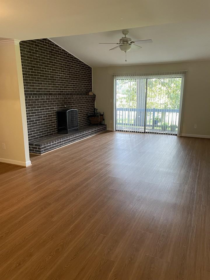 151 Harvest Dr #1 - Photo 4 of 23