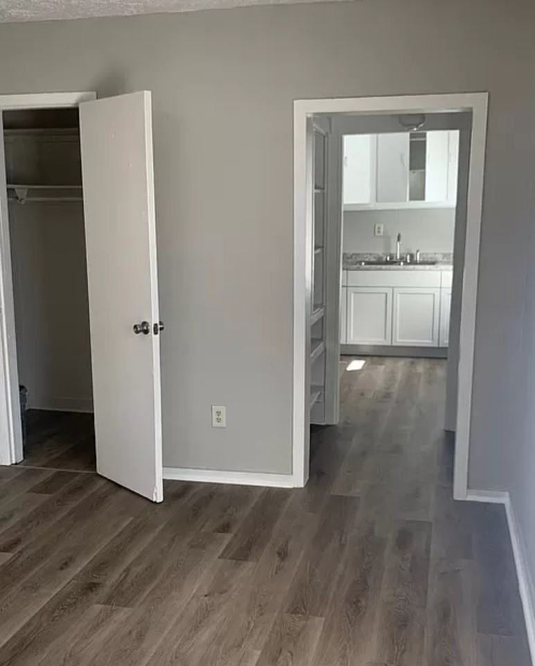 815 Dawson St #2 - Photo 3 of 13