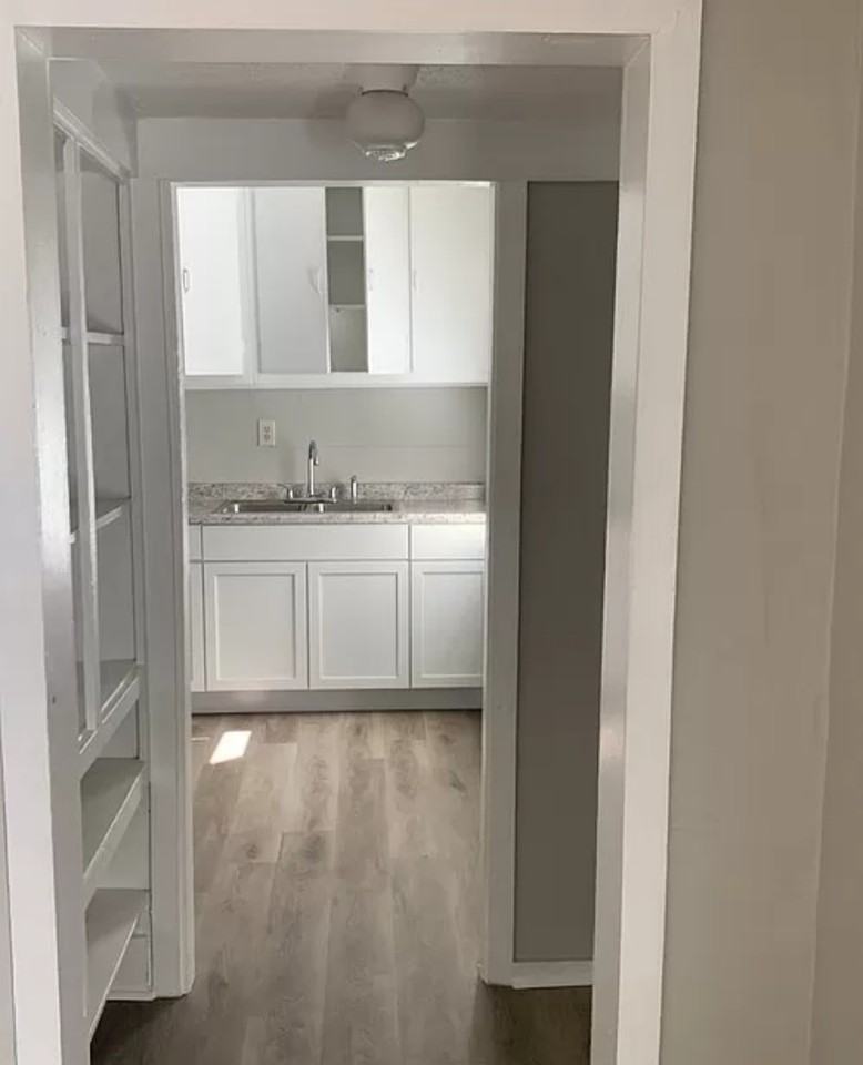 815 Dawson St #2 - Photo 7 of 13