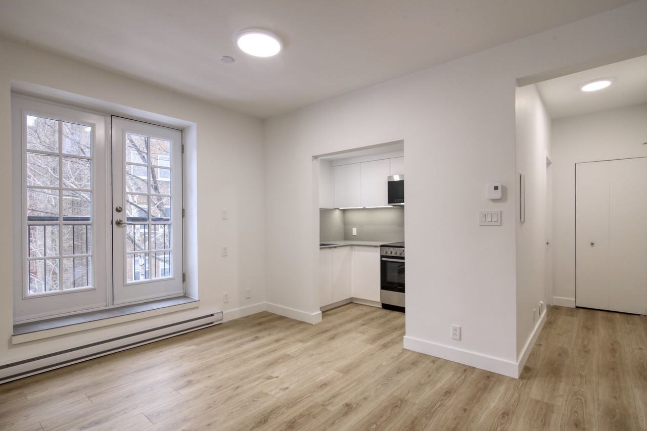 3421 Durocher Street Apartments 3421 Rue Durocher, Montréal, QC H2X