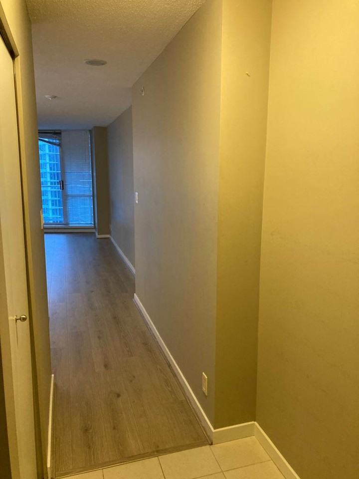 13618 100 Ave - Photo 2 of 38