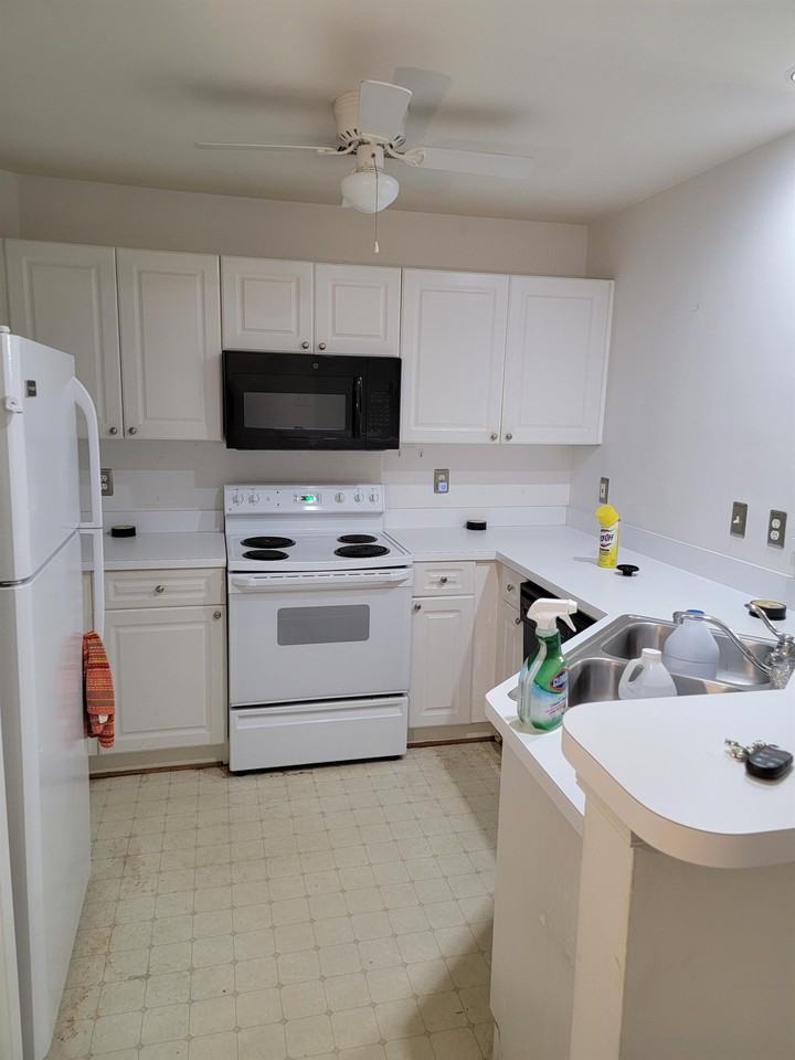 2101 Wayside Dr #1D - Photo 3 of 10