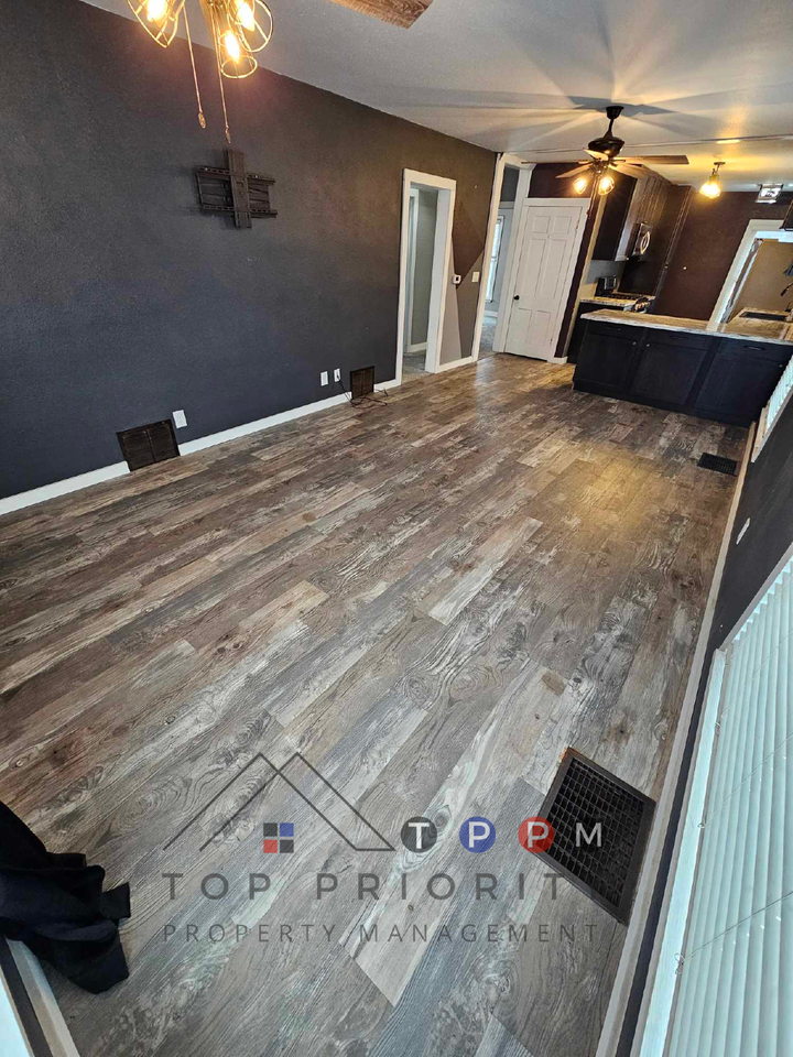 612 30th St Se - Photo 2 of 14