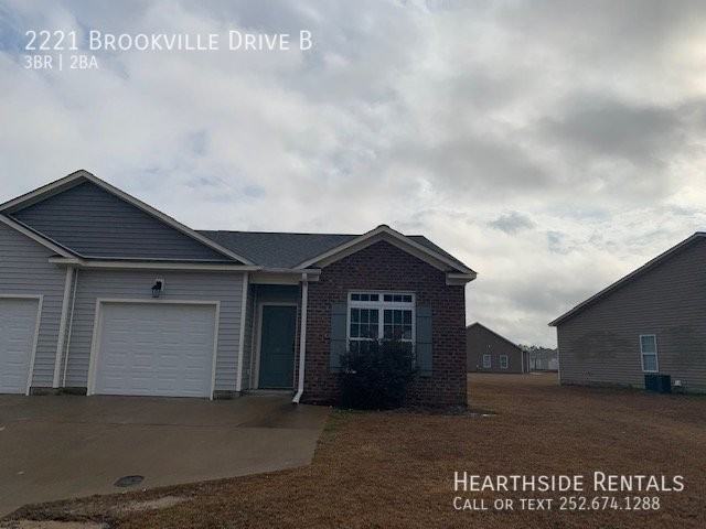 2221 Brookville Dr