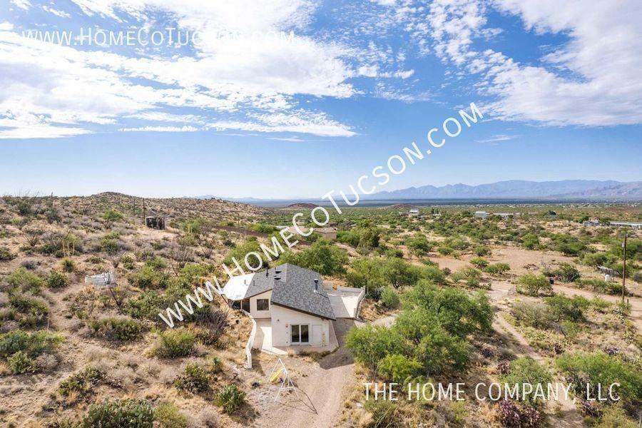 13400 E Walts Way - Photo 3 of 50