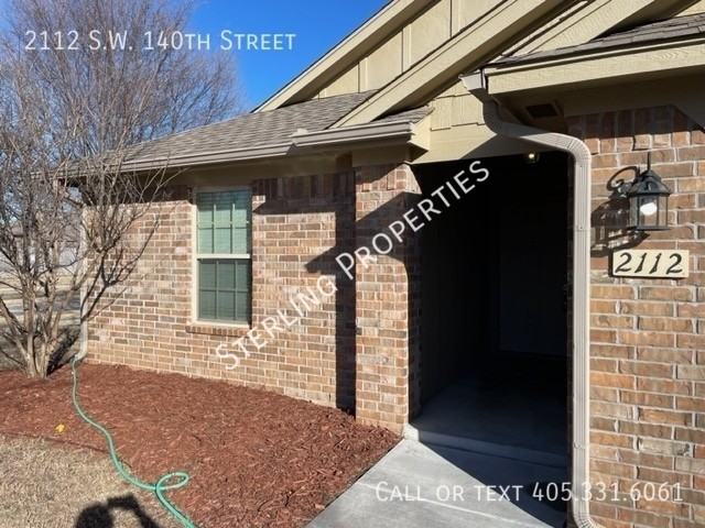 2112 Sw 140th St - Photo 2 of 36