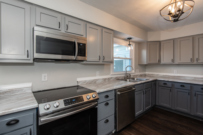 329 High Point Dr - Photo 3 of 50