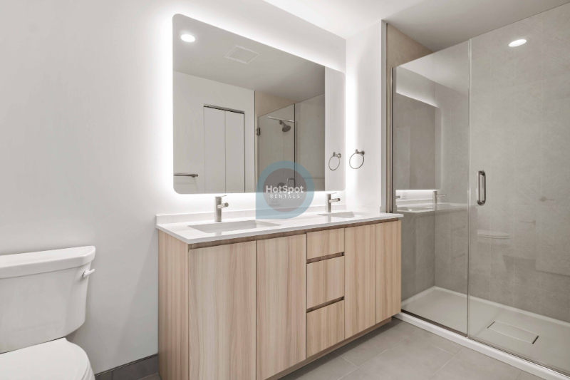 533 S Damen Ave - Photo 7 of 25