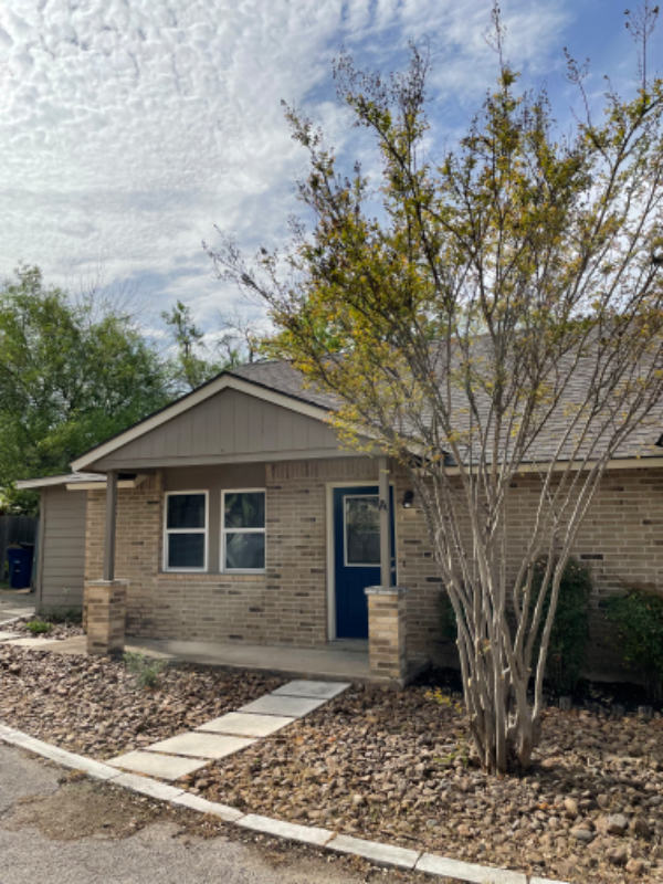 7002 Oak Meadow Circle #A - Photo 3 of 20