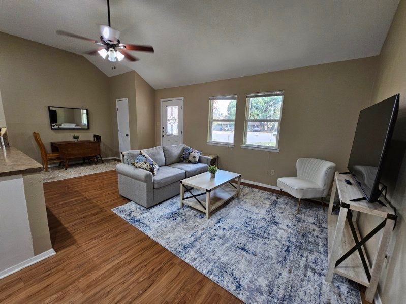 7002 Oak Meadow Circle #A - Photo 5 of 20