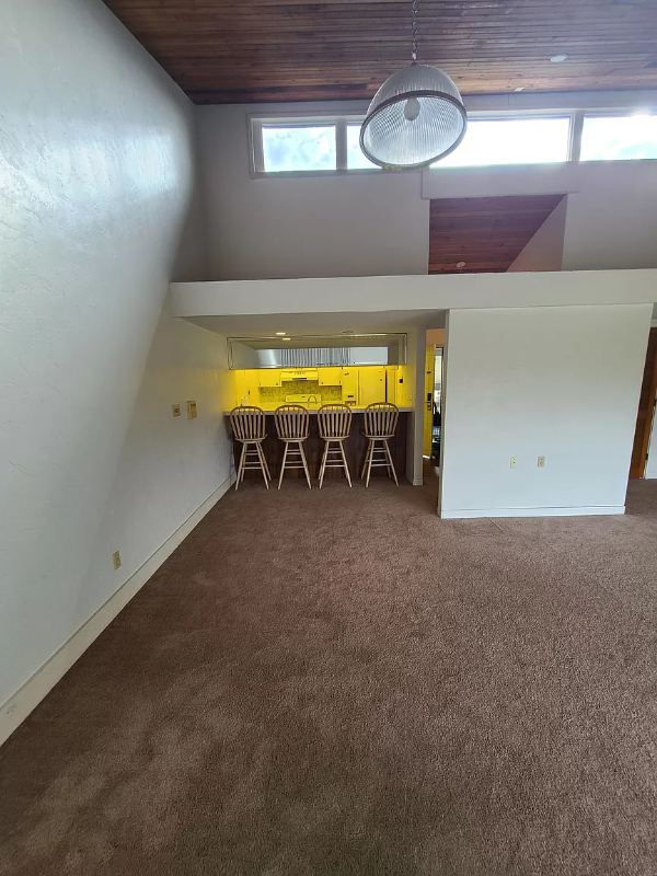 646 Olde Camelot Cir - Photo 3 of 17