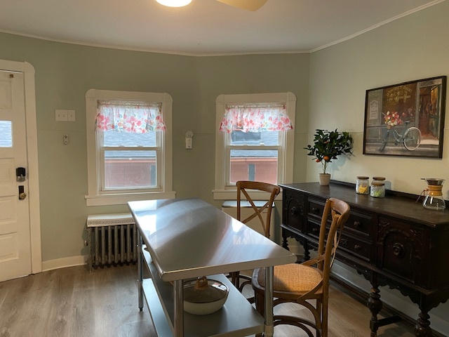 1942 E 120th St #2 - Photo 4 of 15