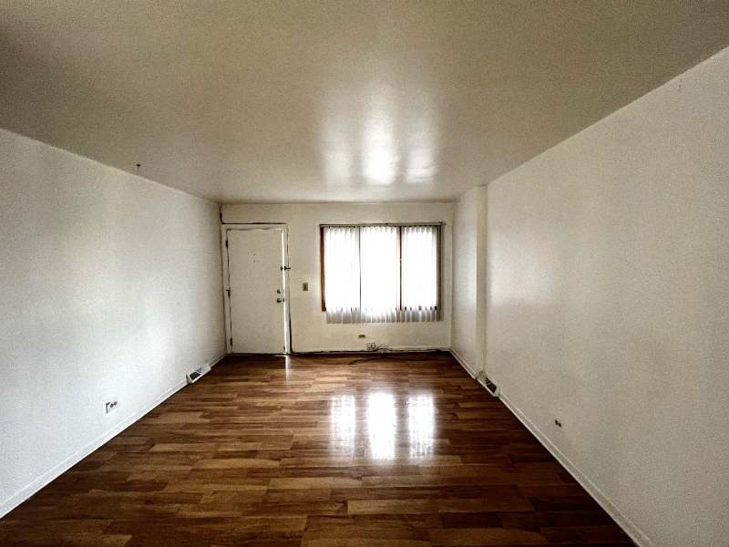 6805 S Wabash Ave #A - Photo 2 of 10