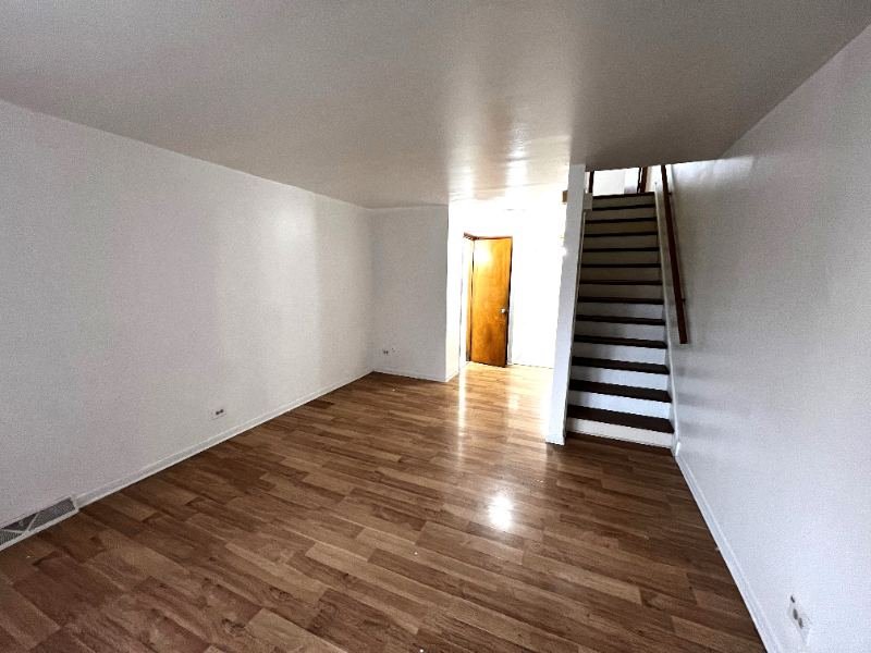 6805 S Wabash Ave #A - Photo 3 of 10