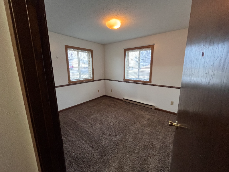 154 Viking Cir #302 - Photo 6 of 8