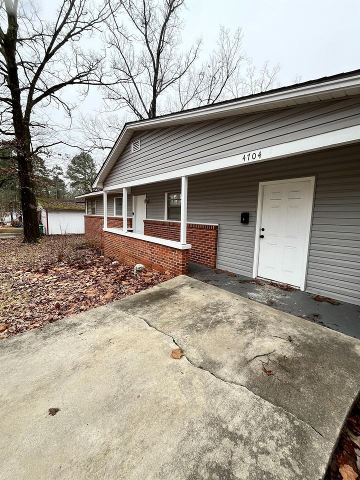4704 Eastwood Rd #1 - Photo 2 of 19