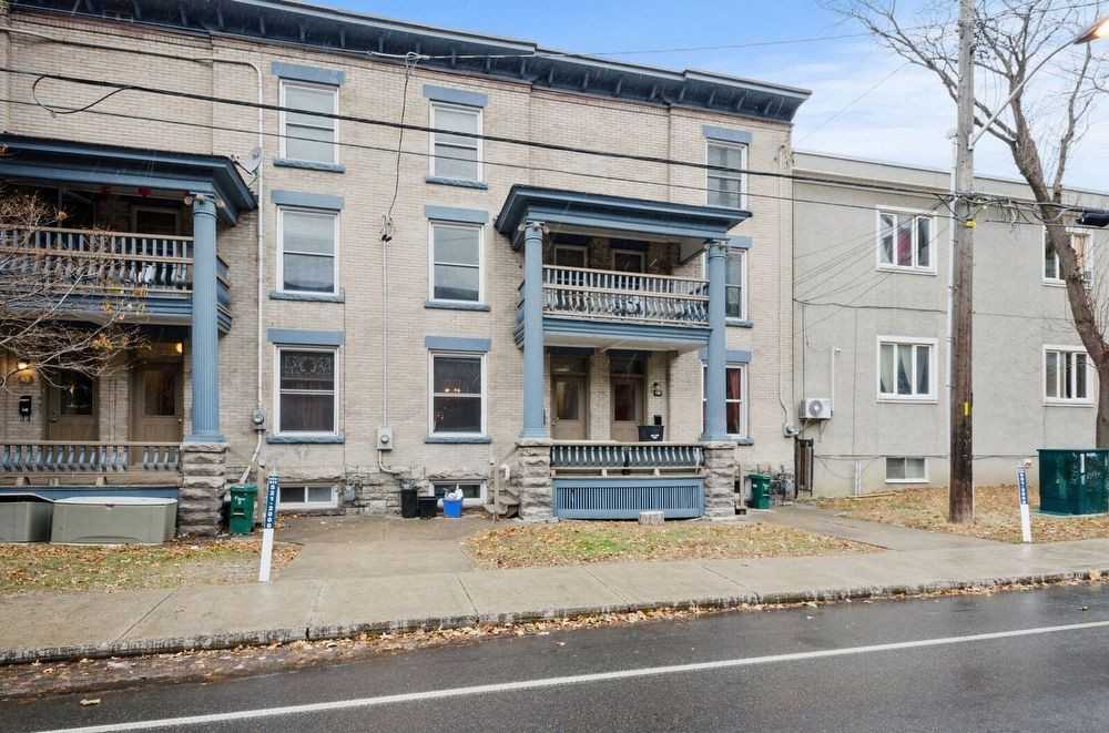 91 Rm4 91 Stewart Street, Ottawa, ON K1N 6H9 Studio Apartment for
