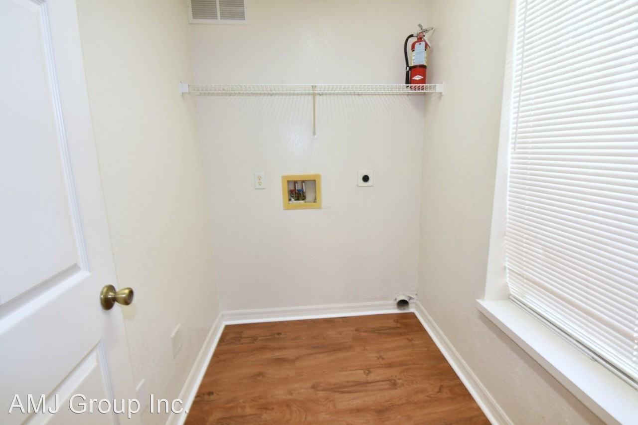 NW 39th Road - Photo 3 of 15