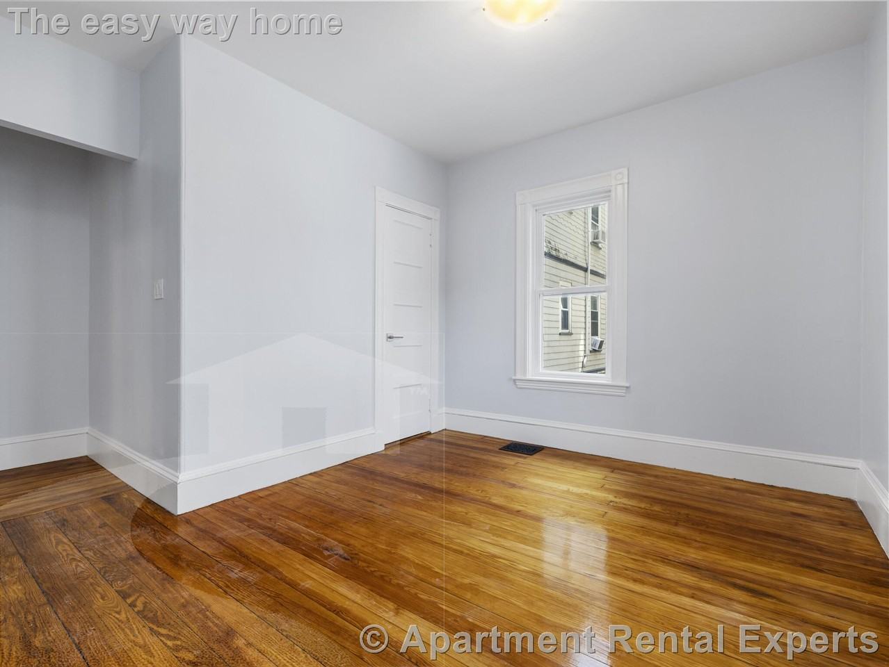 59 Hawthorne St #1 - Photo 7 of 12