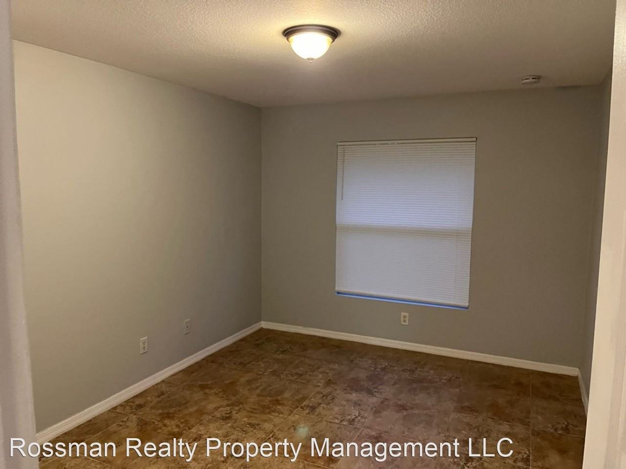 338/340 Rockland St - Photo 3 of 10