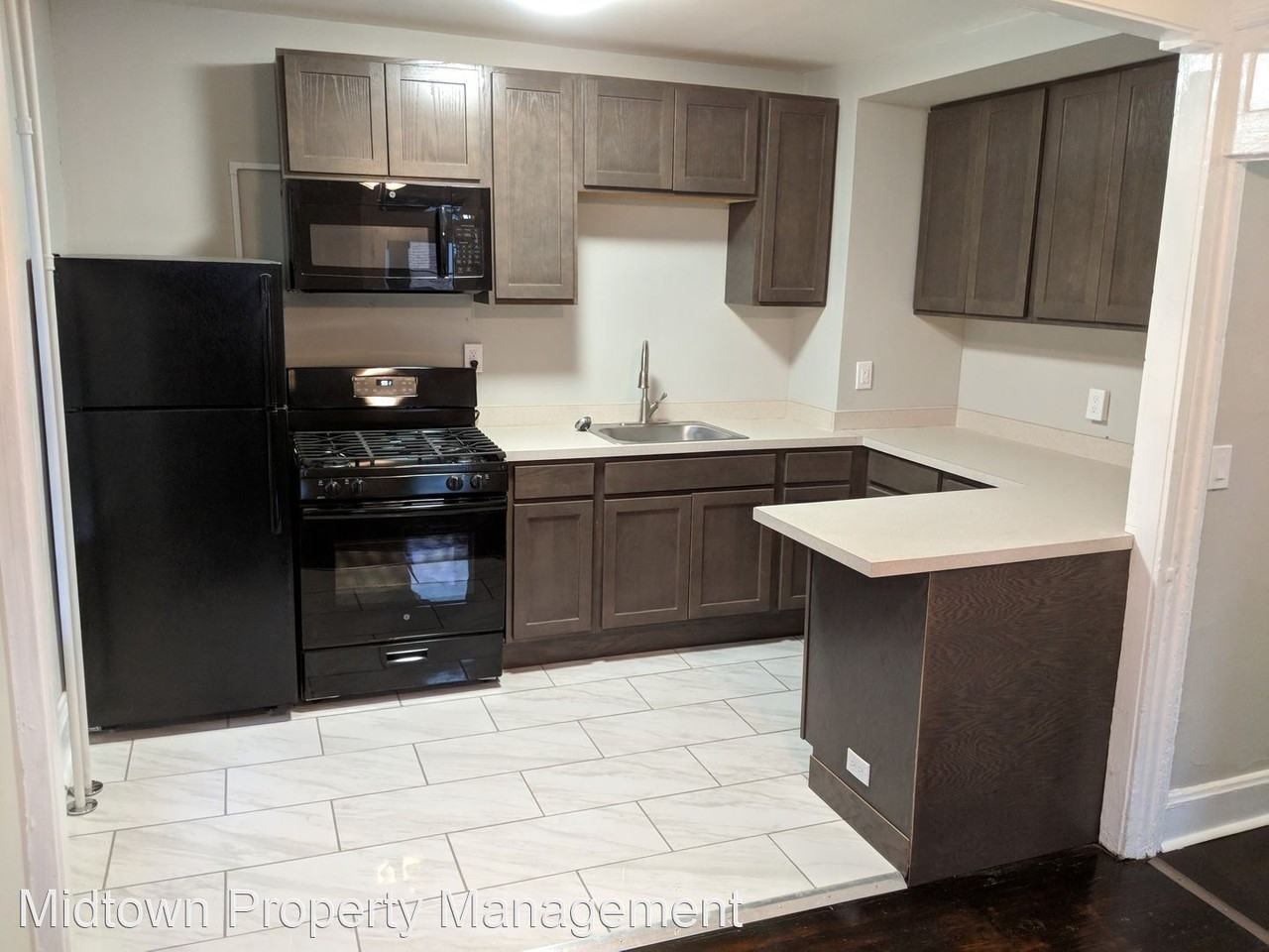 269 Peffer St - Photo 2 of 9