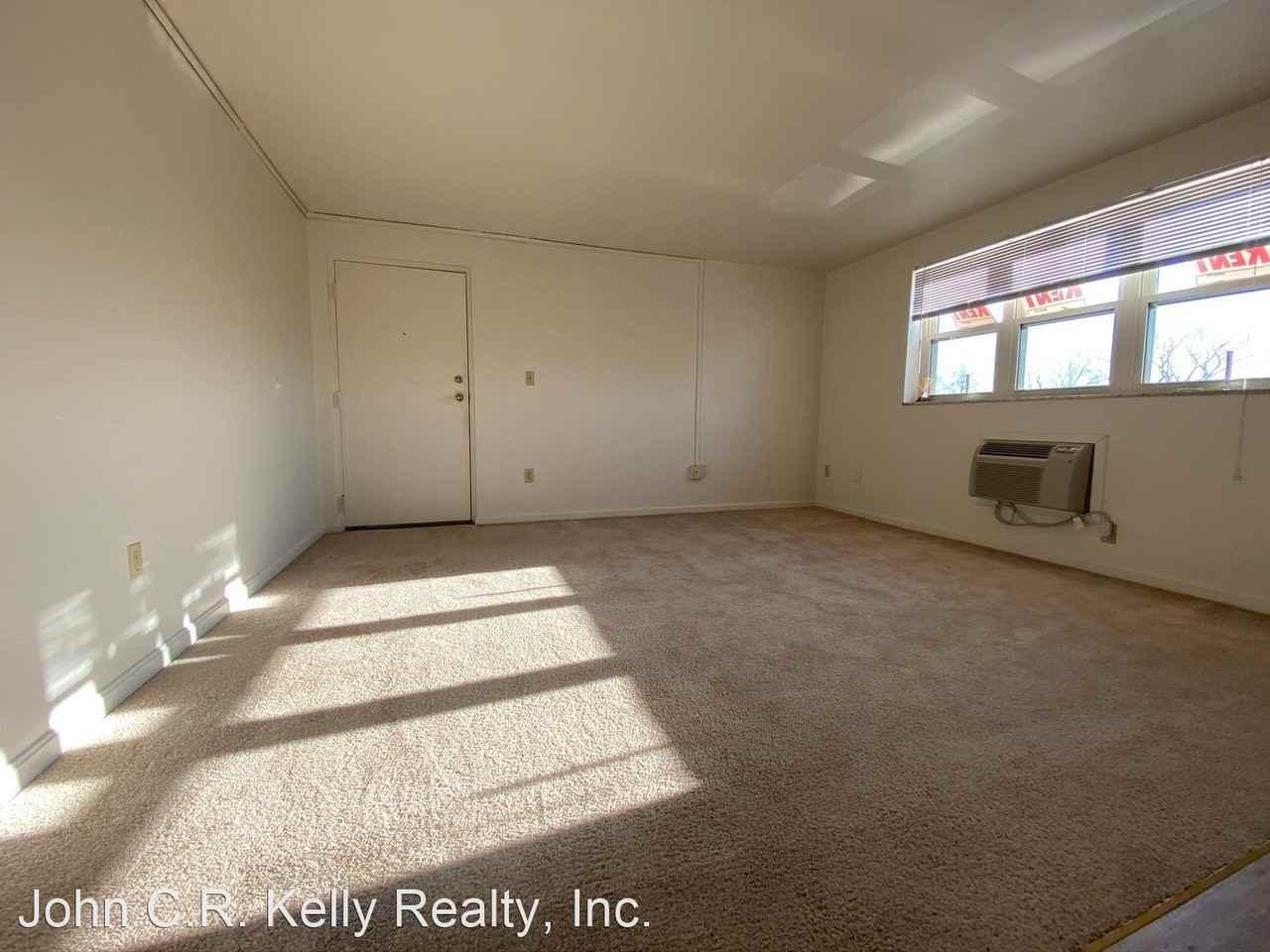 103 Monica Dr - Photo 3 of 7