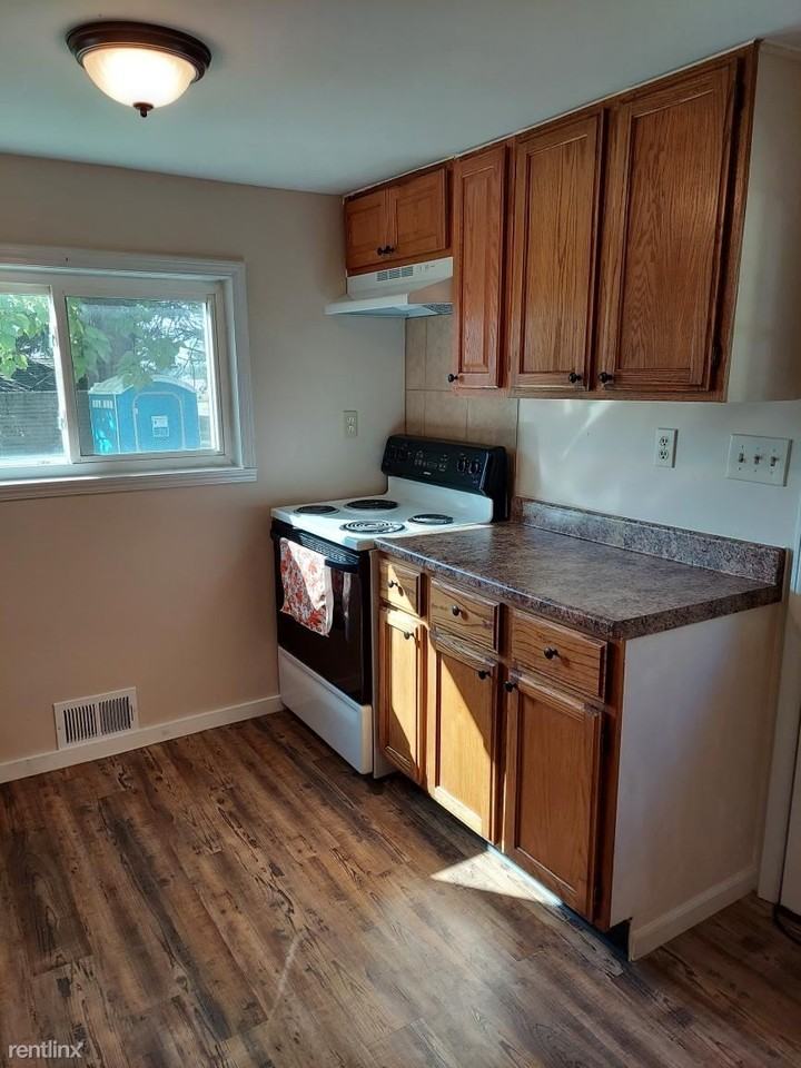 113 Morris Rd - Photo 2 of 10