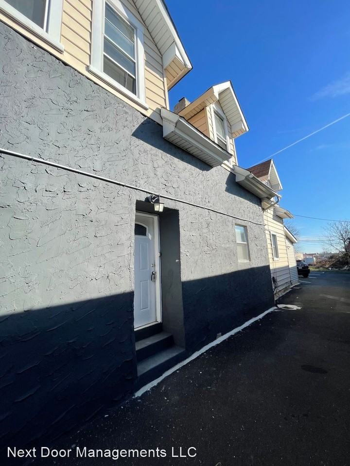 9413 BUSTLETON AVE Apartments 9413 Bustleton Ave, Philadelphia, PA