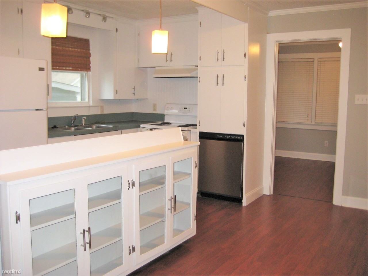 4833 North Blvd - Photo 2 of 10