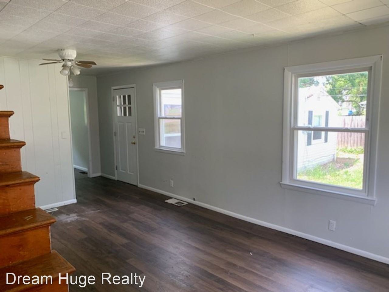 356 Plainview Rd - Photo 2 of 4