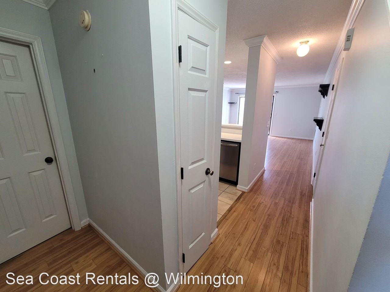 1713 41st St #A - Photo 3 of 31