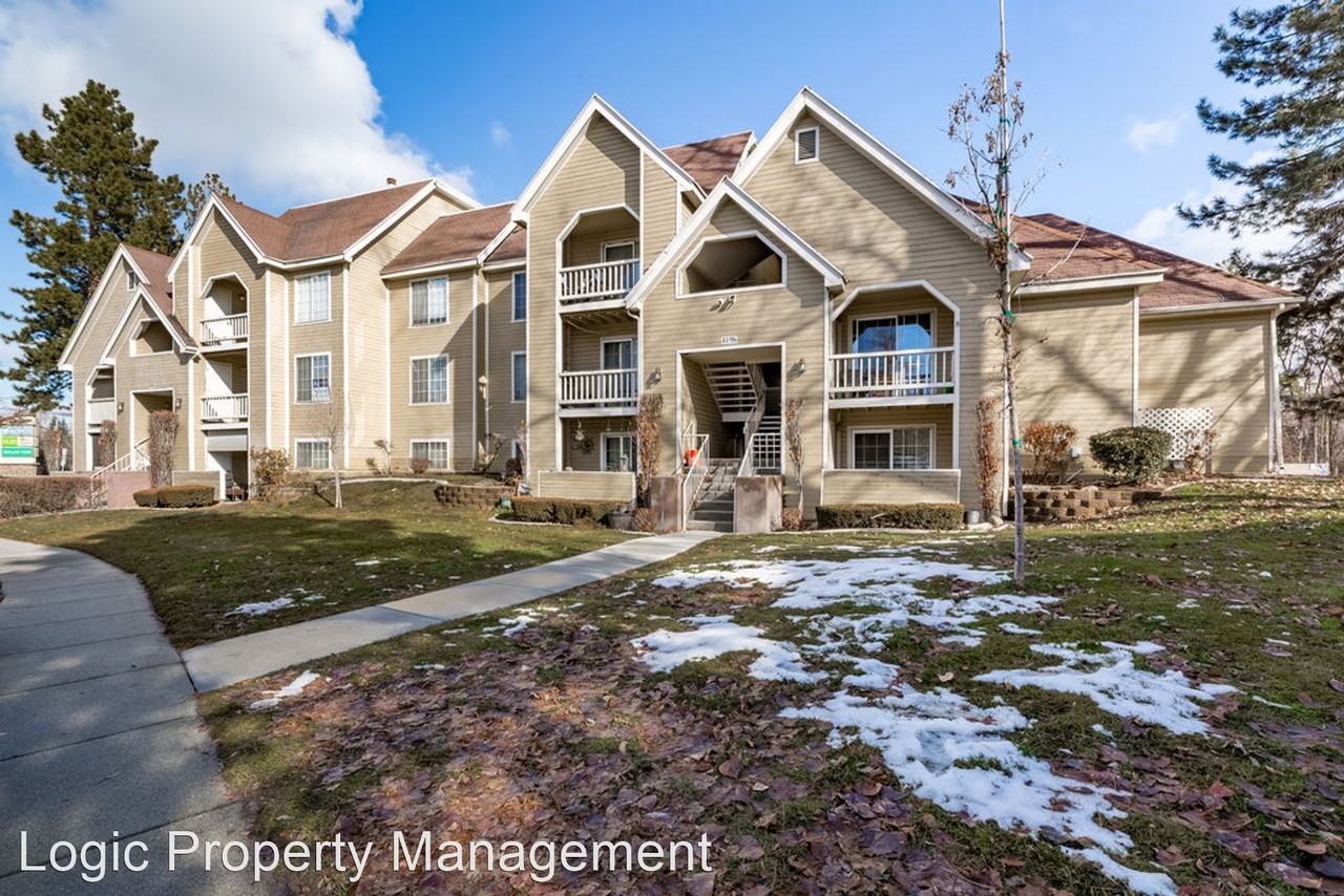 1196 E Waterside Cv #12