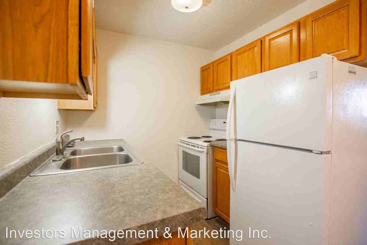 Devils Lake 1112 - Photo 3 of 17