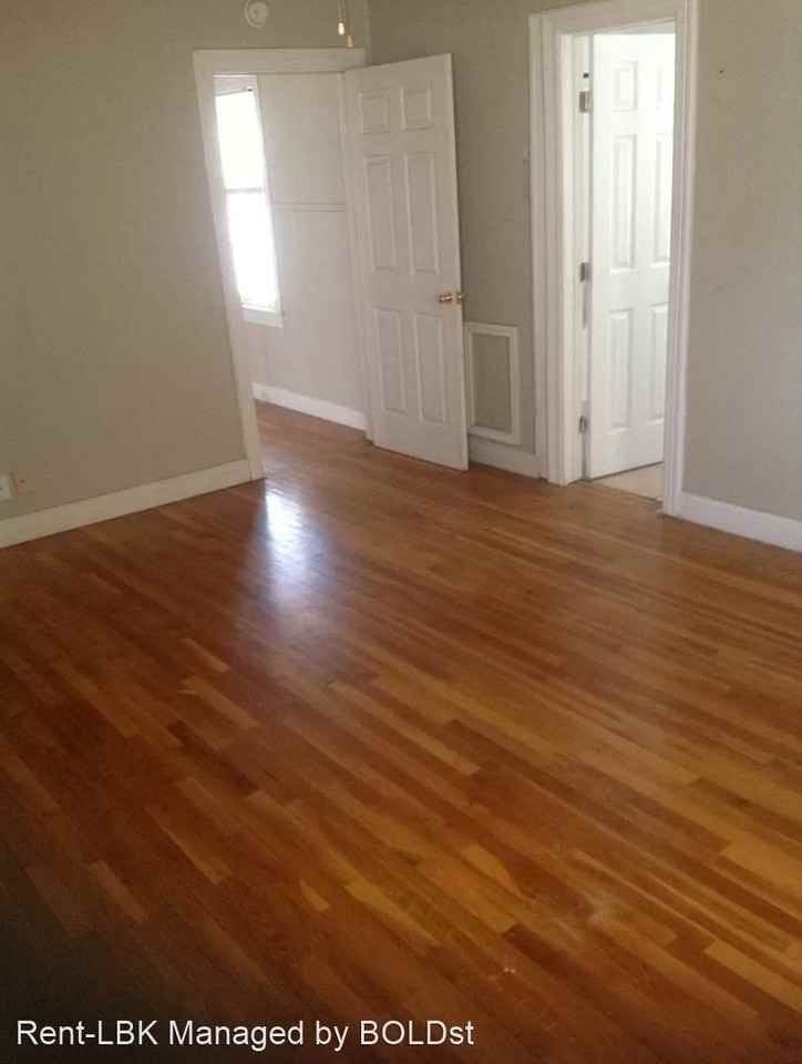 2414 28th St - Photo 2 of 9