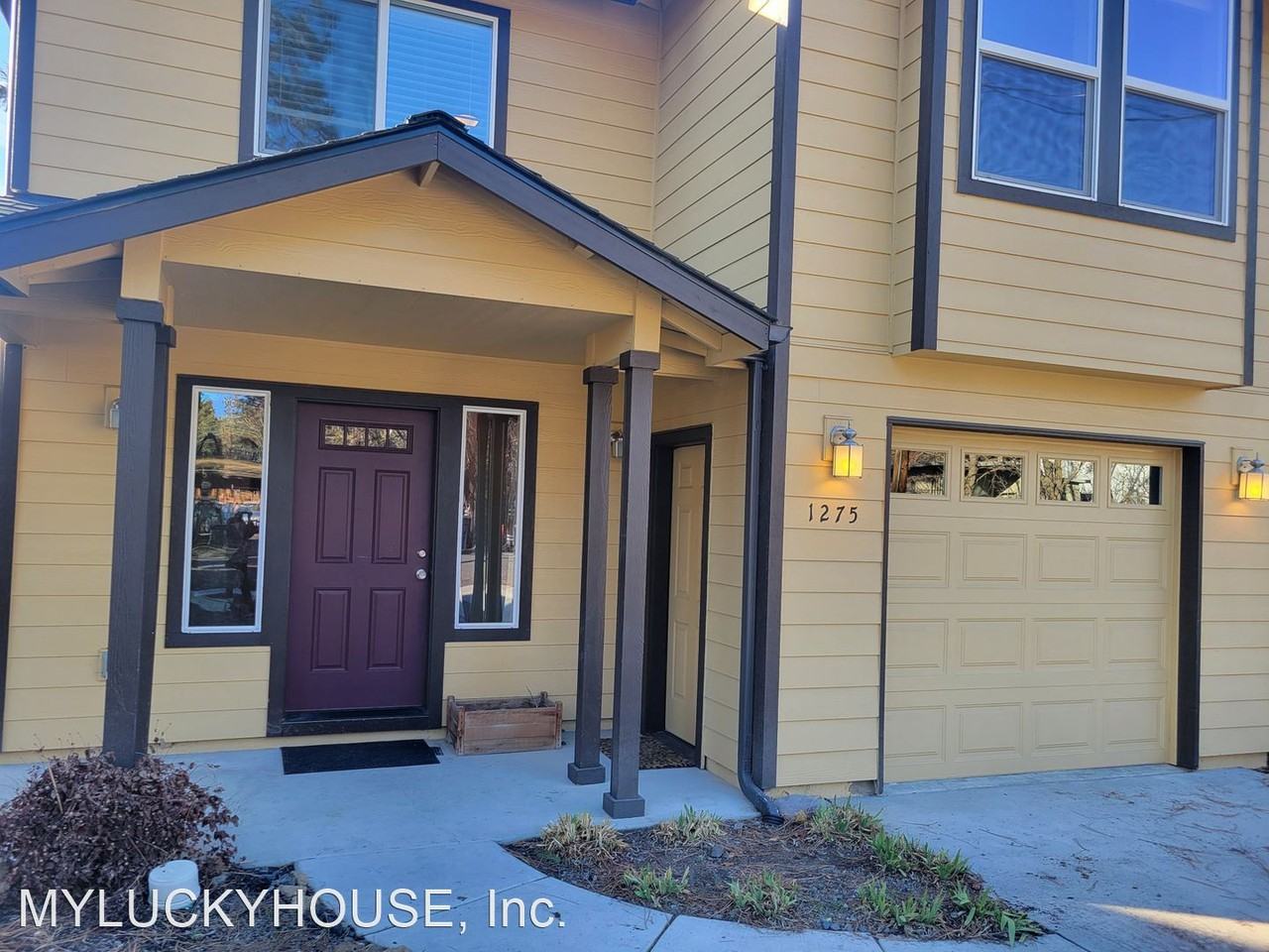 1275 Ne 10th St - Photo 2 of 35