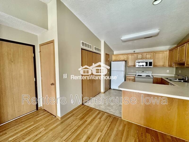 5924 Sutton Pl #10 - Photo 2 of 27