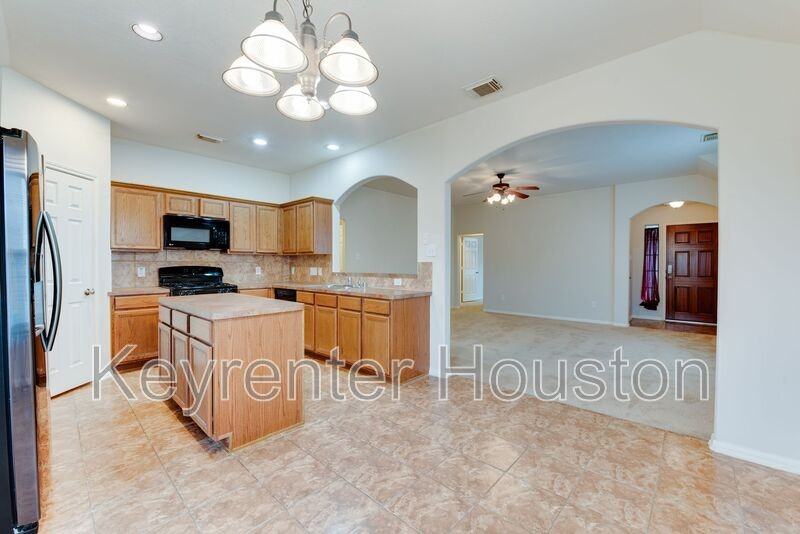 16014 Hidden Crest Dr - Photo 7 of 26