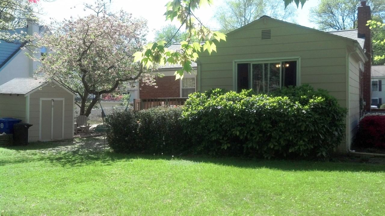 9707 Bristol Avenue - Photo 3 of 7