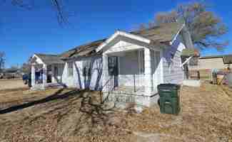 featured image of 110 E 6th Ave