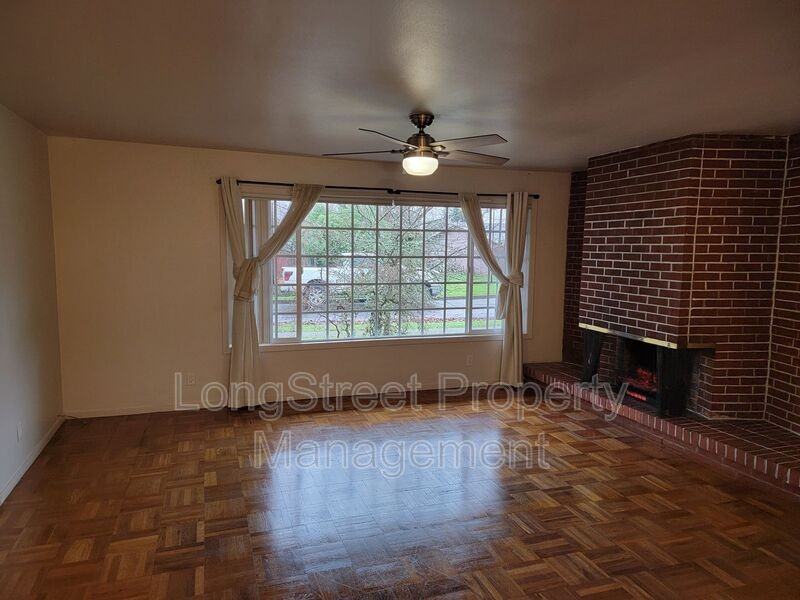 5160 Ne Willamette Ave - Photo 6 of 29