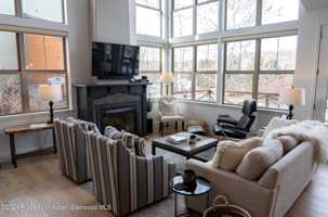 featured image of 415 E Jody Rd