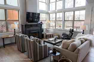 415 E Jody Rd - Photo 1 of 1